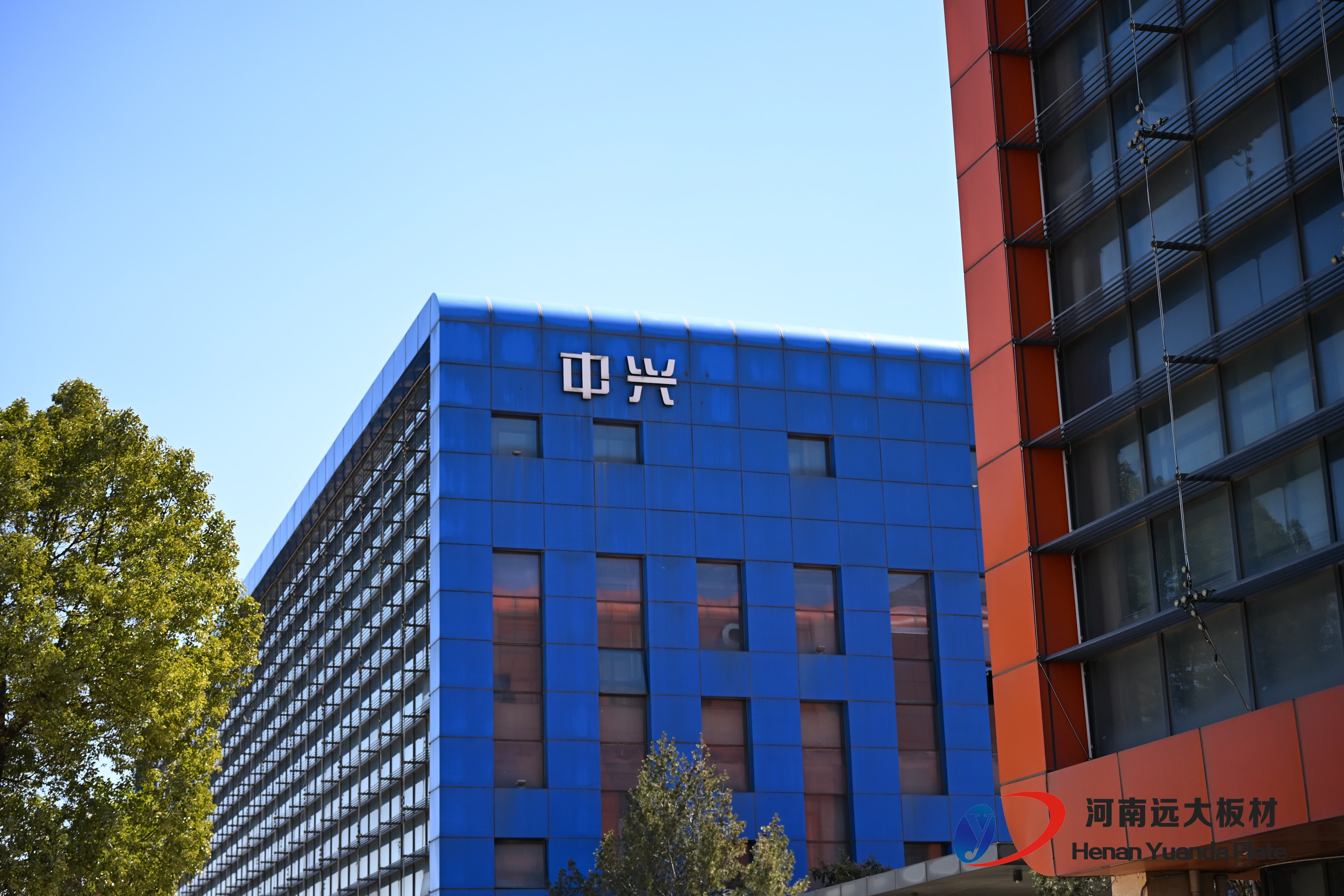 核心技术揭秘：为何我们的岩棉夹芯板十年不松驰？(图2)